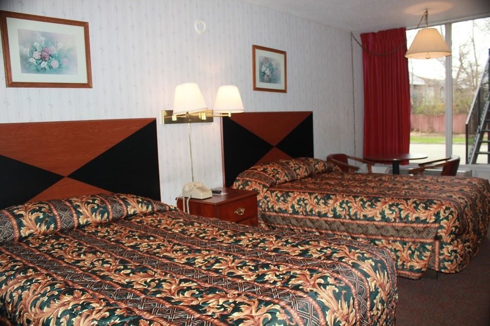 Red Carpet Inn - Louisville Buitenkant foto