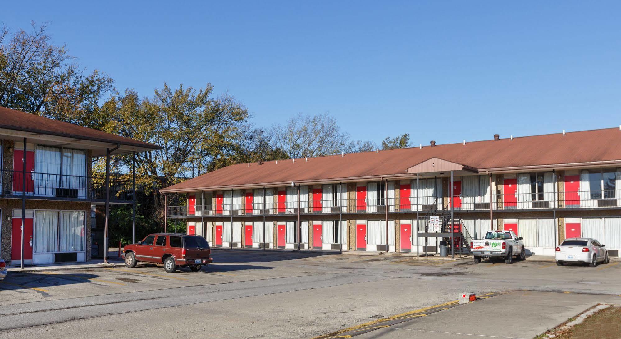 Red Carpet Inn - Louisville Buitenkant foto